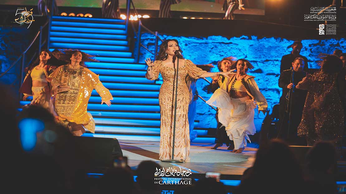 في عيد الجمهورية لطيفة تغني لتونس على ركح قرطاج